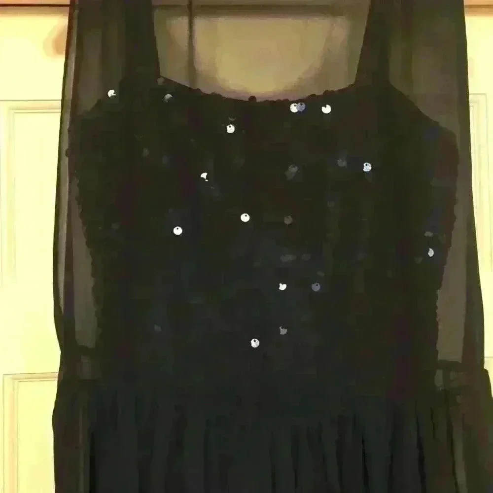 BCBGMaxazira midnight blue sequin and chiffon gown - Picture 4 of 6